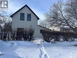 206 2nd STREET W  Wynyard, SK S0A 4T0