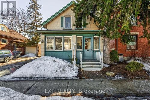 7 DAVID STREET  Brampton, ON L6X 1J2