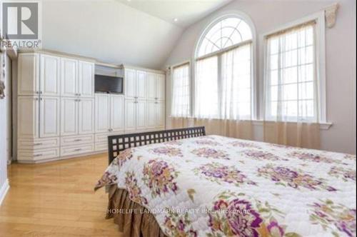 5291 Thornwood Drive, Mississauga, ON - Indoor Photo Showing Bedroom