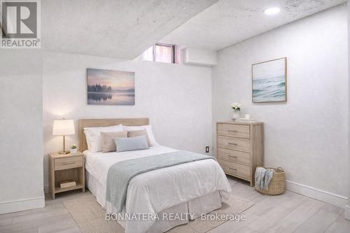 6175 Ford Road, Mississauga, ON - Indoor Photo Showing Bedroom