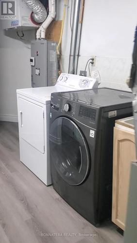 6175 Ford Road, Mississauga, ON - Indoor Photo Showing Laundry Room