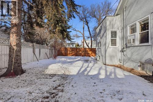 1213 Elliott Street, Saskatoon, SK - Outdoor