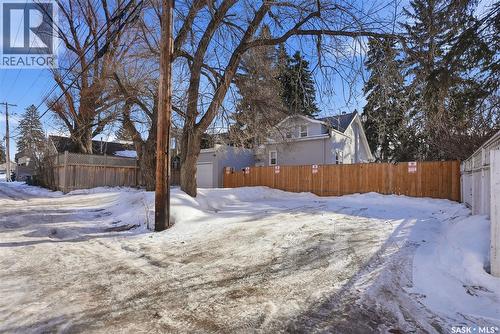 1213 Elliott Street, Saskatoon, SK - Outdoor