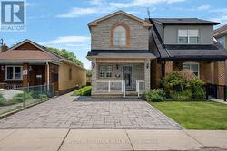 UNIT 1 - 246 PRESCOTT AVENUE  Toronto, ON M6N 3H1