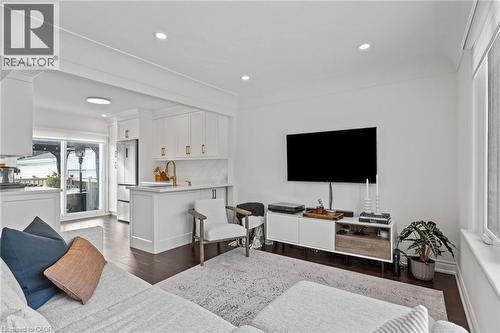 194 Crockett Street, Hamilton, ON - Indoor Photo Showing Other Room