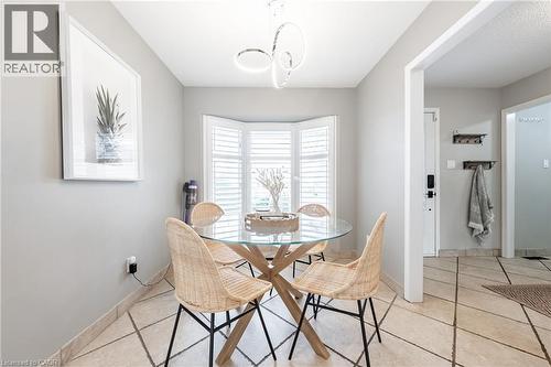 680 Rexford Drive, Hamilton, ON - Indoor Photo Showing Dining Room