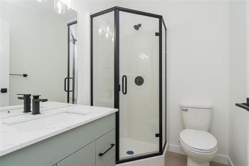 1975 Ross Ave, Winnipeg, MB 