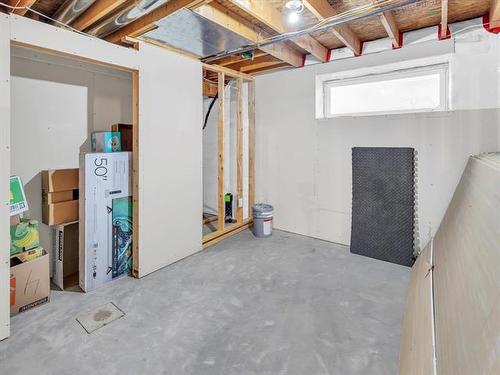 7 Degner Pl, Winnipeg, MB 