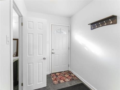 658 Government Ave, Winnipeg, MB 