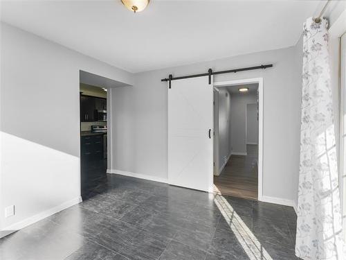 658 Government Ave, Winnipeg, MB 