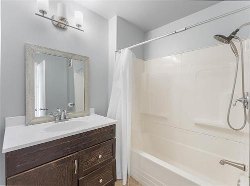 658 Government Ave, Winnipeg, MB 