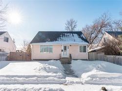 658 Government AVE  Winnipeg, MB R2K 1X2