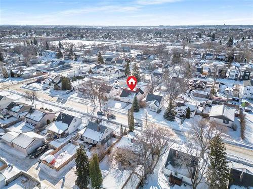 658 Government Ave, Winnipeg, MB 