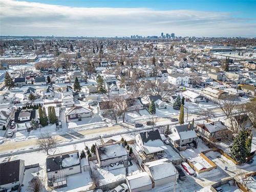 658 Government Ave, Winnipeg, MB 