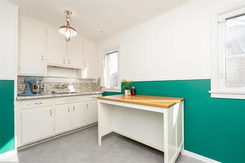 663 Munroe Ave, Winnipeg, MB 