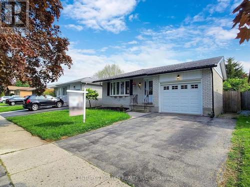 591 Dogwood Lane, Waterloo, ON - Outdoor With Facade