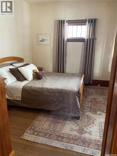 625 Centre Street, Shaunavon, SK - Indoor Photo Showing Bedroom
