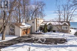 3346 LAKESHORE ROAD W  Oakville (Br Bronte), ON L6L 6S6