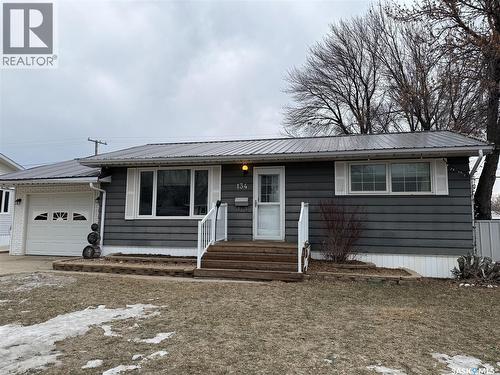 134 Perry Crescent, Estevan, SK - Outdoor