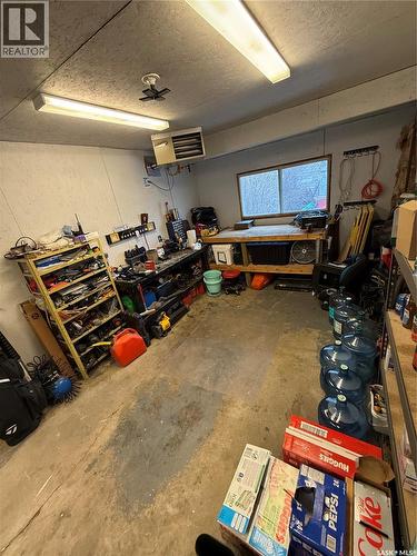 134 Perry Crescent, Estevan, SK - Indoor Photo Showing Garage