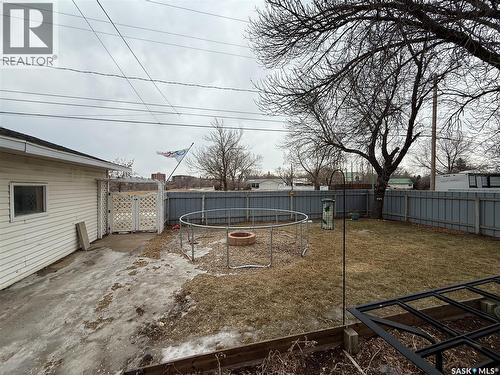 134 Perry Crescent, Estevan, SK - Outdoor