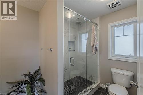 2 Sedge Avenue, Simcoe, ON - Indoor Photo Showing Bathroom