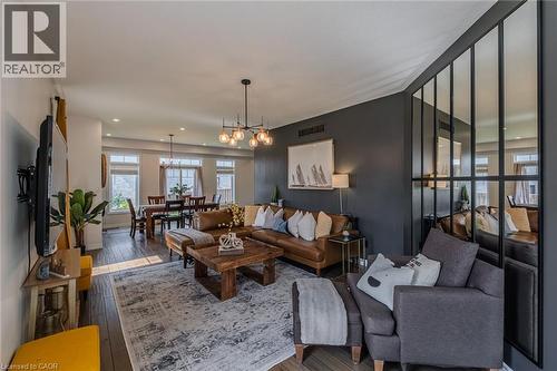 2 Sedge Avenue, Simcoe, ON - Indoor Photo Showing Living Room