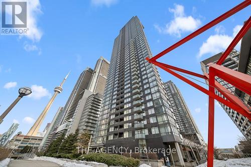 805 - 25 TELEGRAM MEWS  Toronto, ON M5V 3Z1