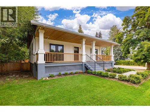 4382 GORDON Drive  Kelowna, BC V1W 1S8