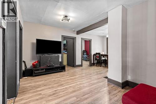 1430 Albert, Windsor, ON - Indoor