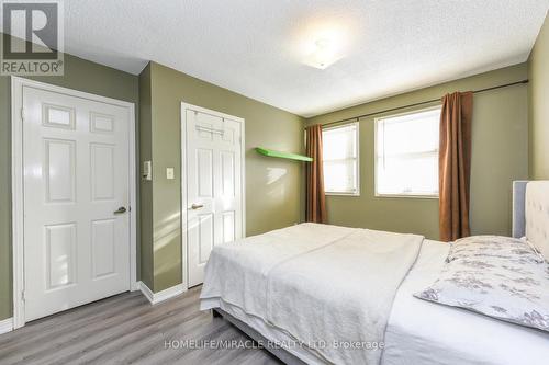 2291 Marzipan Court, Mississauga, ON - Indoor Photo Showing Bedroom