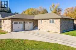 1540 SPRUCEWOOD AVENUE  Lasalle, ON N9J 1X4