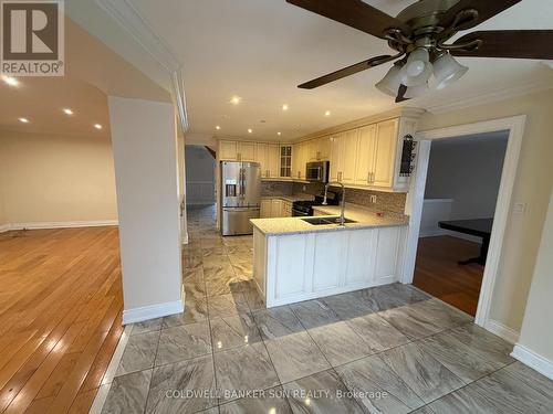 1622 Bristol Road W, Mississauga, ON - Indoor Photo Showing Kitchen With Double Sink
