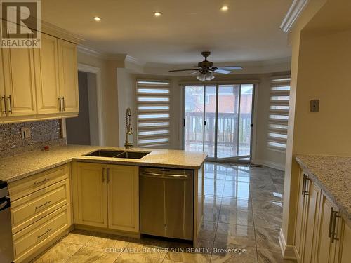 1622 Bristol Road W, Mississauga, ON - Indoor Photo Showing Kitchen With Double Sink