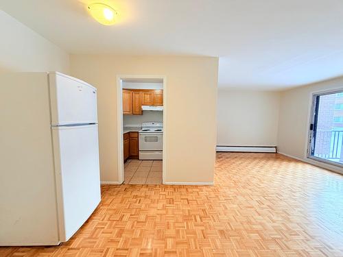 Salon - 107-12100 Boul. De Pierrefonds, Montréal (Pierrefonds-Roxboro), QC - Indoor Photo Showing Other Room