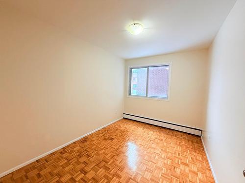 Bedroom - 101-12100 Boul. De Pierrefonds, Montréal (Pierrefonds-Roxboro), QC - Indoor Photo Showing Other Room