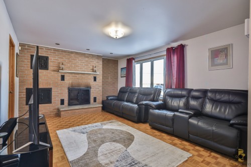 Salon - 1176  - 1178 Rg De La Rivière N., Saint-Lin/Laurentides, QC - Indoor Photo Showing Living Room With Fireplace