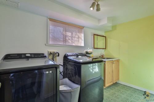 Salle de lavage - 1176  - 1178 Rg De La Rivière N., Saint-Lin/Laurentides, QC - Indoor Photo Showing Laundry Room