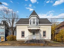 499 Main Street  Mahone Bay, NS B0J 2E0