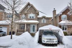 1120 Rue des Chrysanthèmes  Laval (Sainte-Dorothée), QC H7X 4B7