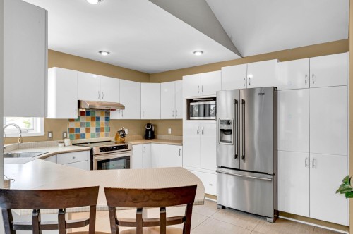 Cuisine - 374 Boul. De La Salette, Saint-Jérôme, QC - Indoor Photo Showing Kitchen