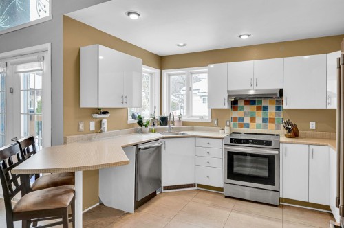 Cuisine - 374 Boul. De La Salette, Saint-Jérôme, QC - Indoor Photo Showing Kitchen