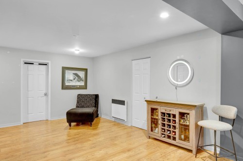 Salle familiale - 374 Boul. De La Salette, Saint-Jérôme, QC - Indoor Photo Showing Other Room