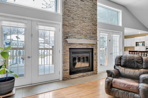 Salon - 374 Boul. De La Salette, Saint-Jérôme, QC - Indoor Photo Showing Living Room With Fireplace