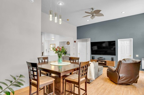 Salle à manger - 374 Boul. De La Salette, Saint-Jérôme, QC - Indoor Photo Showing Dining Room