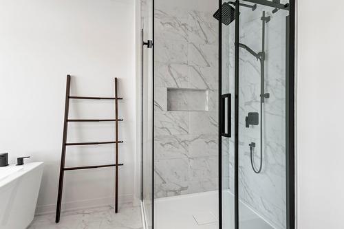 Salle de bains - 71 Rue De Ronsard, Saint-Constant, QC - Indoor