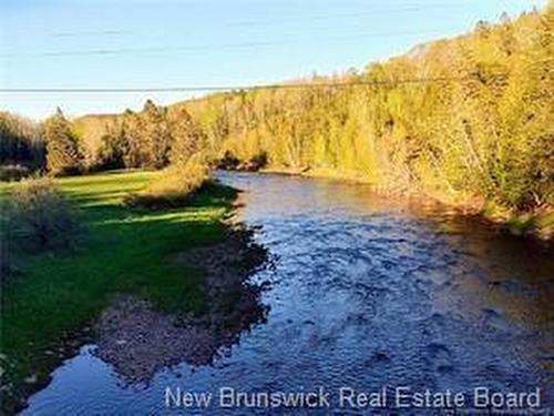 53 Back River Rd, Barnesville, NB 