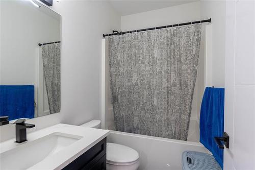 212 River Trail Dr, West St Paul, MB 