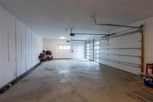 212 River Trail Dr, West St Paul, MB 