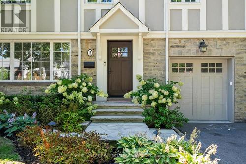 9 Ashton Manor, Toronto, ON - Outdoor